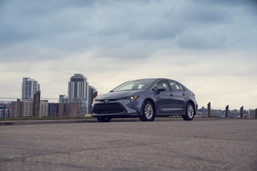  Toyota Corolla XLE Sedan 2019 года  (NA) (фото 20 из 40)